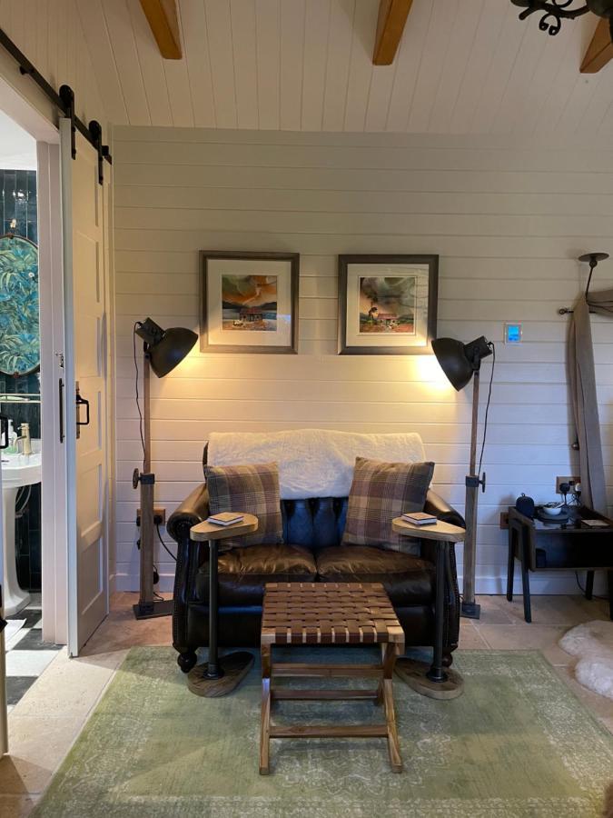 Villa Charming Stone Bothy At Loch Lomond à Luss Extérieur photo