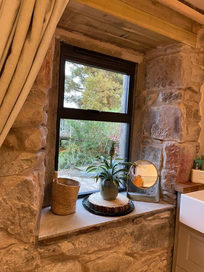 Villa Charming Stone Bothy At Loch Lomond à Luss Extérieur photo